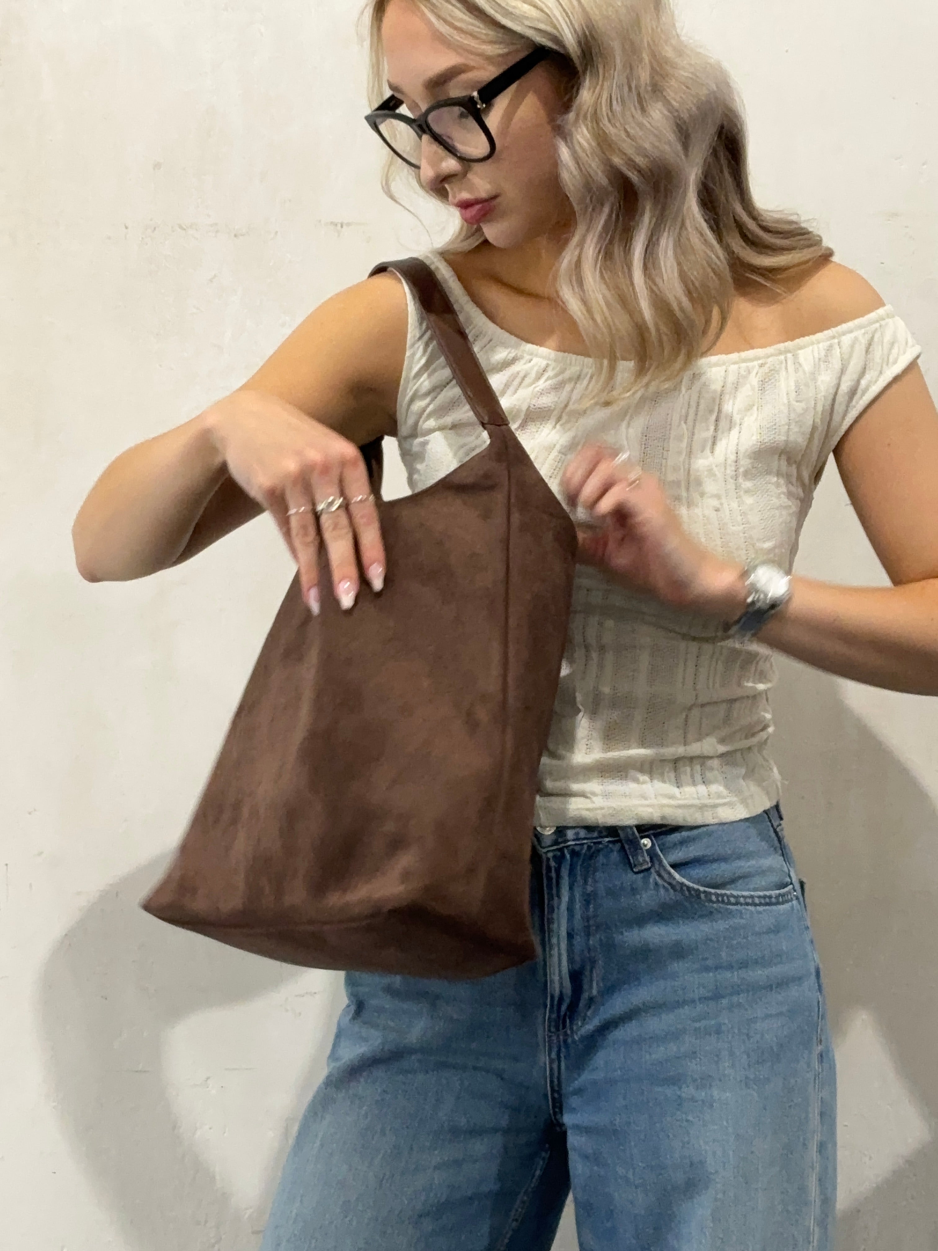 Timeless Leather Tote for Everyday Use